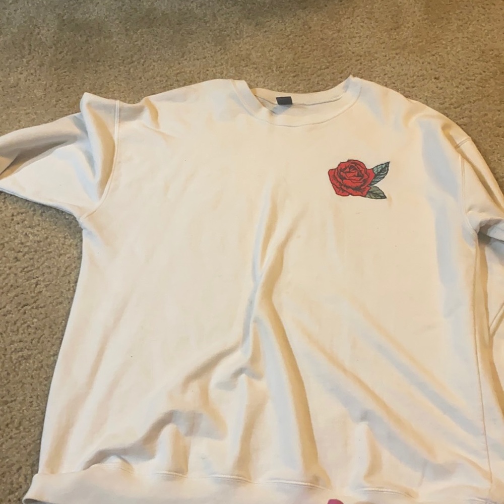 White long sleeve sweater w/ Roses